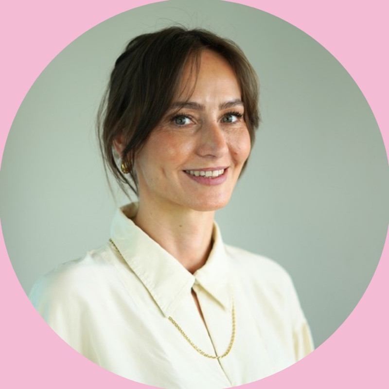 Marie, HR